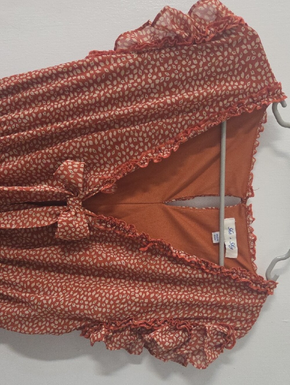 She + Sky Rust Floral Tie-Front Tiered Midi Dress - Picture 4 of 6
